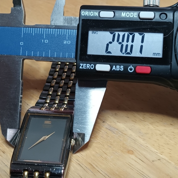 X Seiko Men's Quartz Two tone Gold and gun metal black case and bracelet SS back - Picture 10 of 10